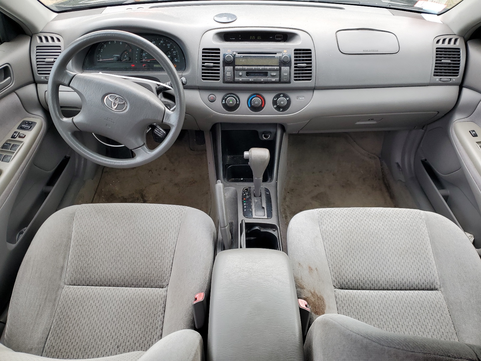 4T1BF32K74U063050 2004 Toyota Camry Le