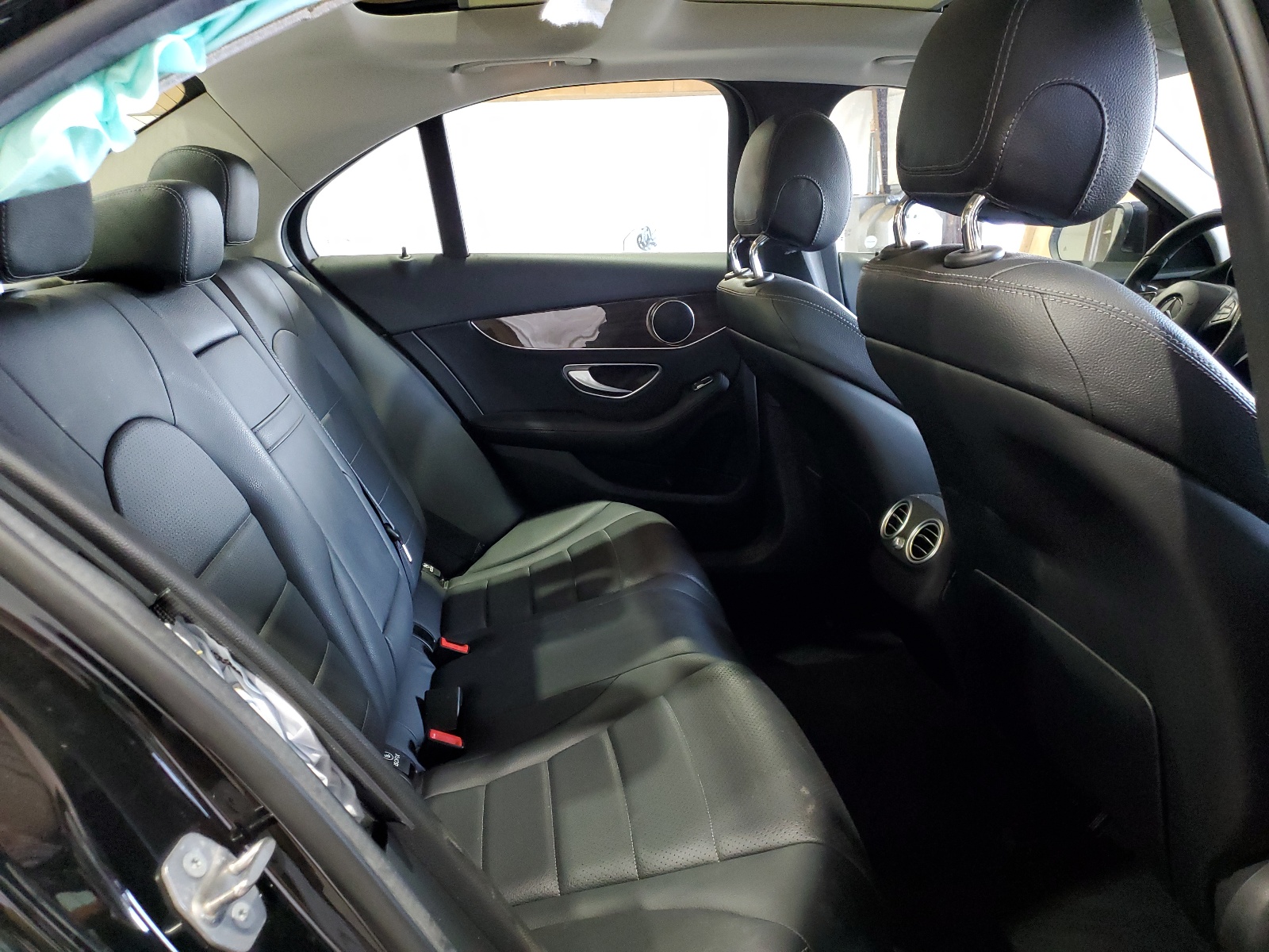 WDDWF4KB2JR342969 2018 Mercedes-Benz C 300 4Matic