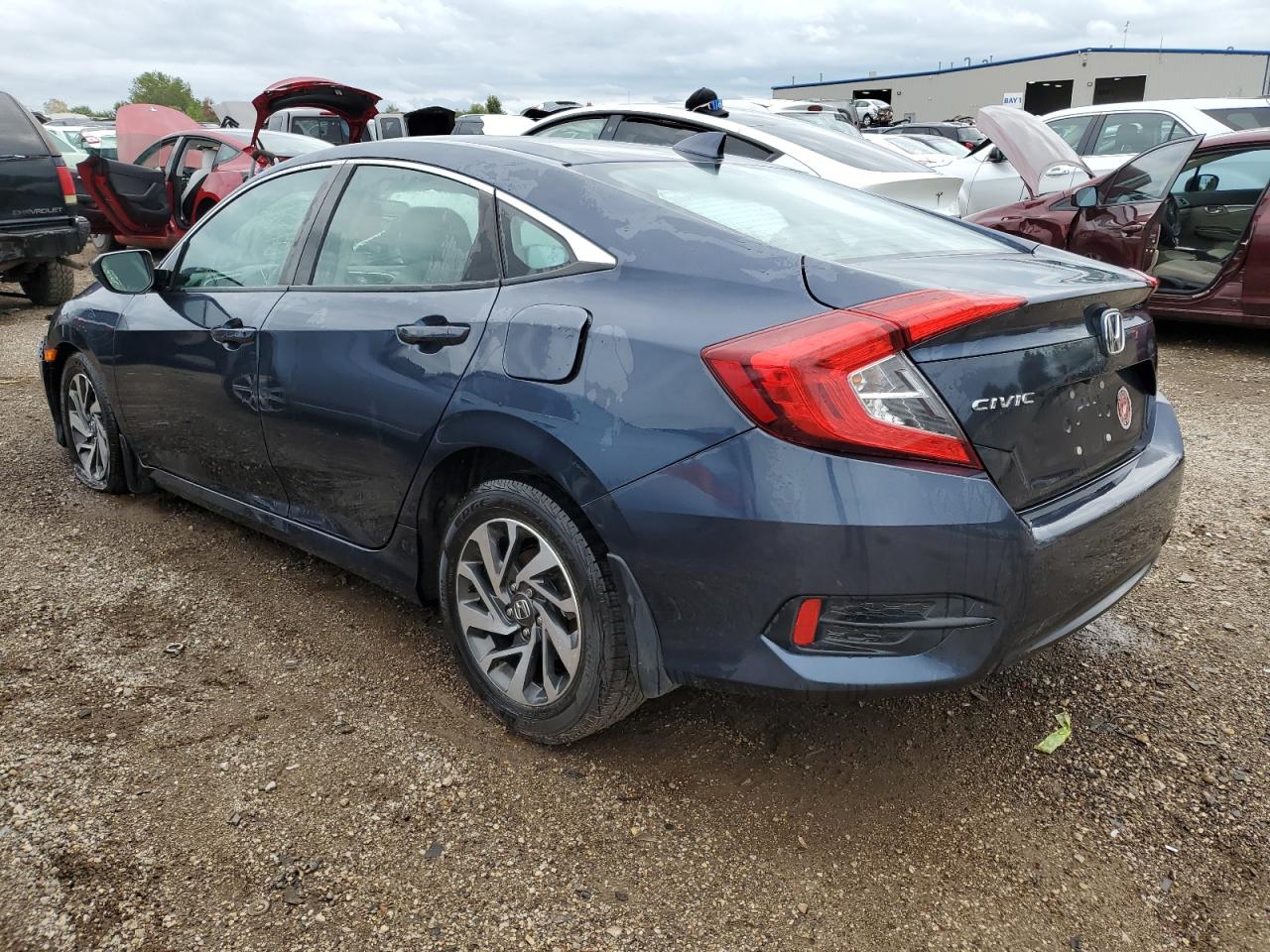 19XFC2F75JE017211 2018 HONDA CIVIC - Image 2