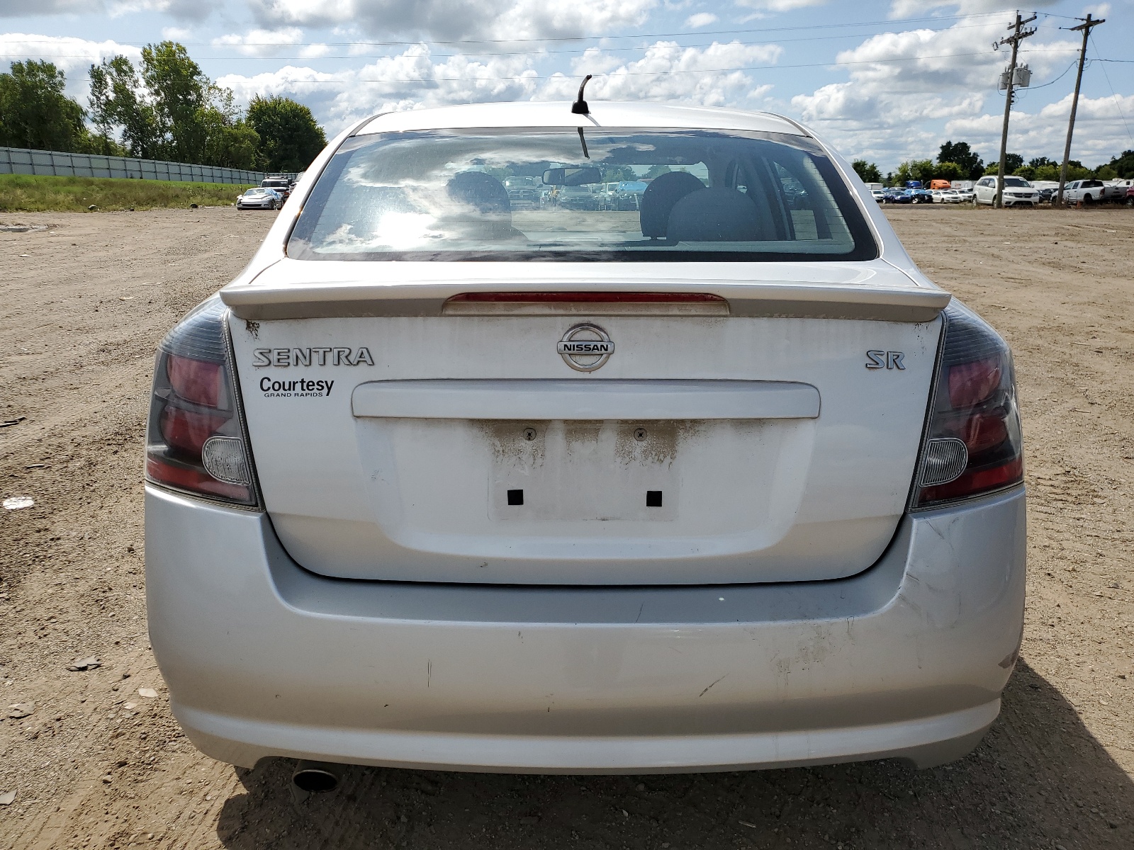 3N1AB6AP0BL700137 2011 Nissan Sentra 2.0