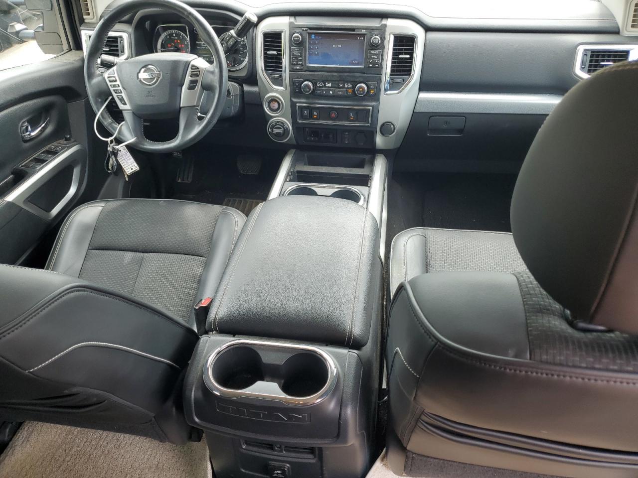 1N6AA1F47JN519033 2018 Nissan Titan Xd Sl