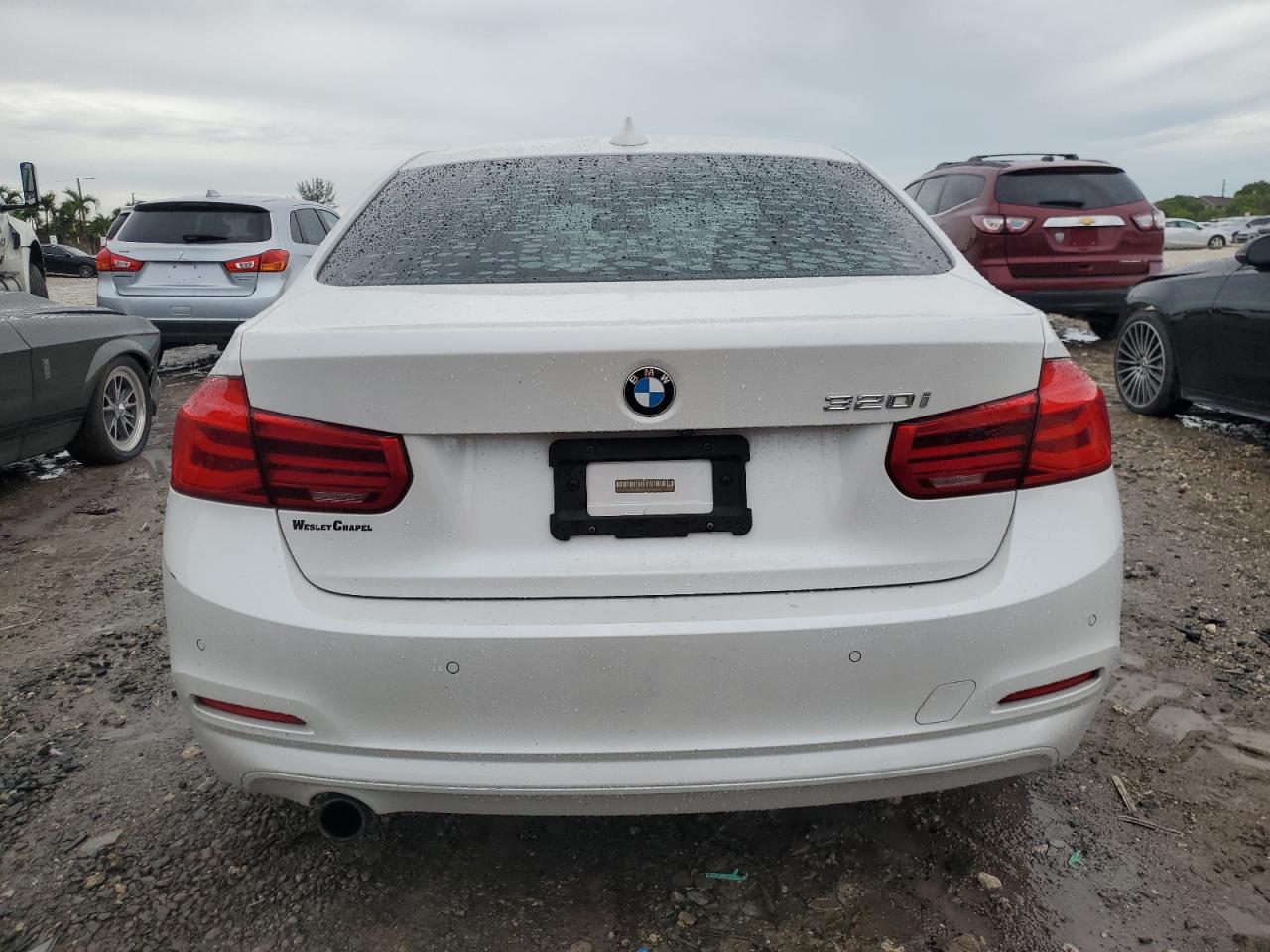 WBA8E1G50GNT99692 2016 BMW 320 I