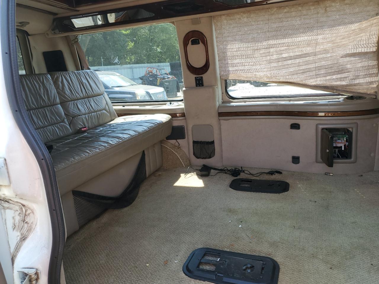 2000 Chevrolet Express G1500 VIN: 1GBFG15R7Y1233032 Lot: 66285134