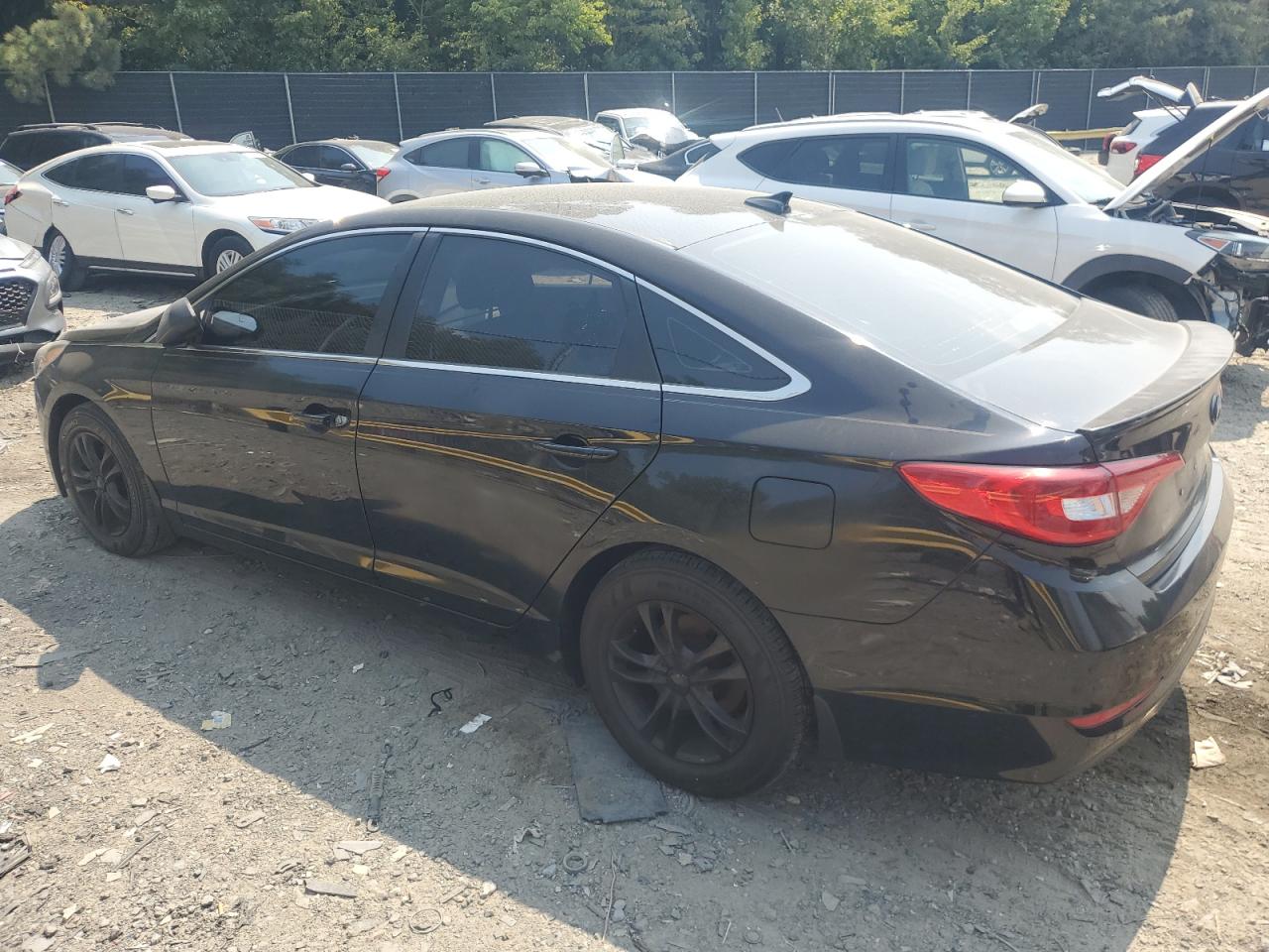 2016 Hyundai Sonata - Image 2