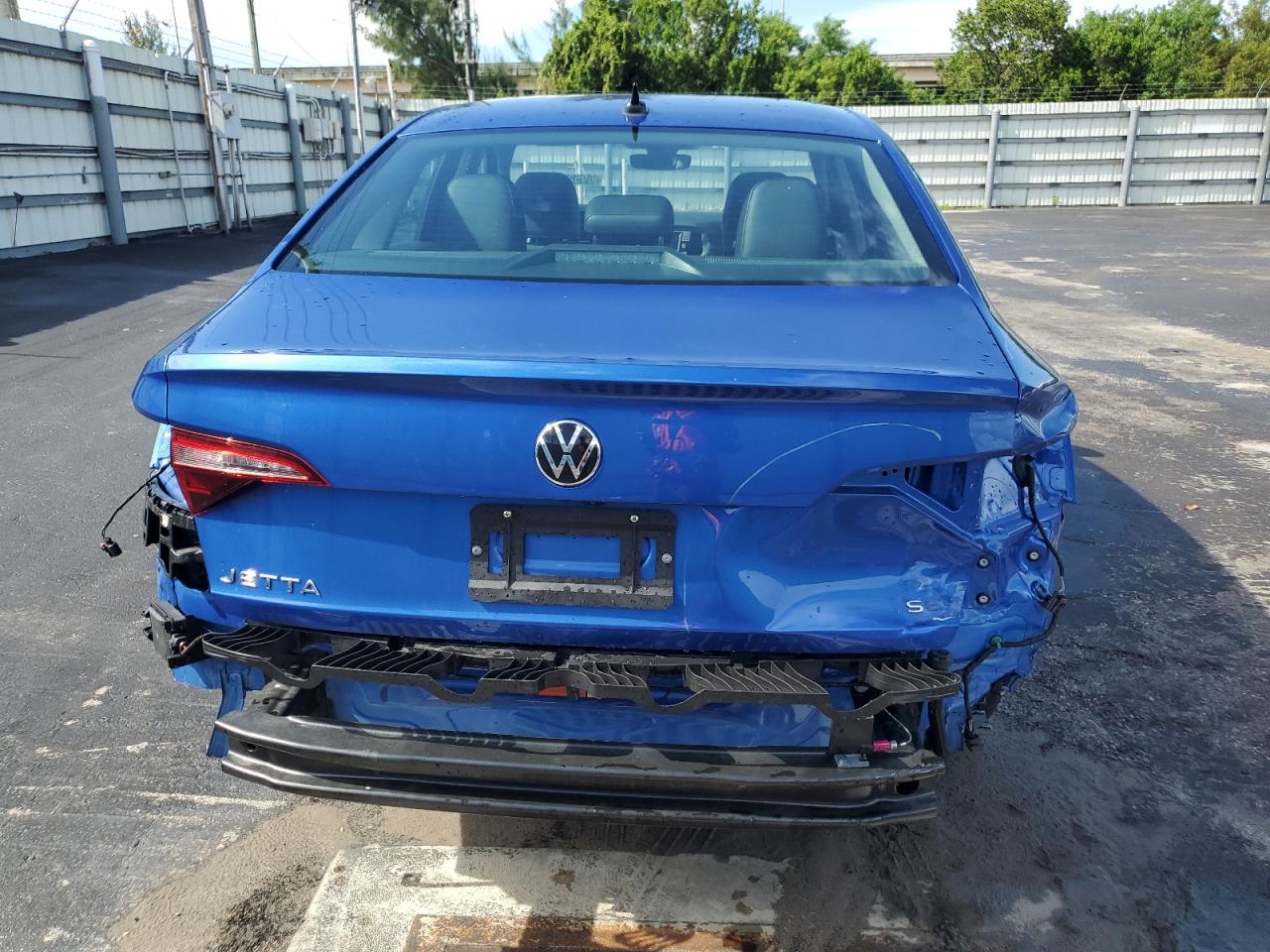 3VWEM7BU8RM042491 Volkswagen Jetta SE 6