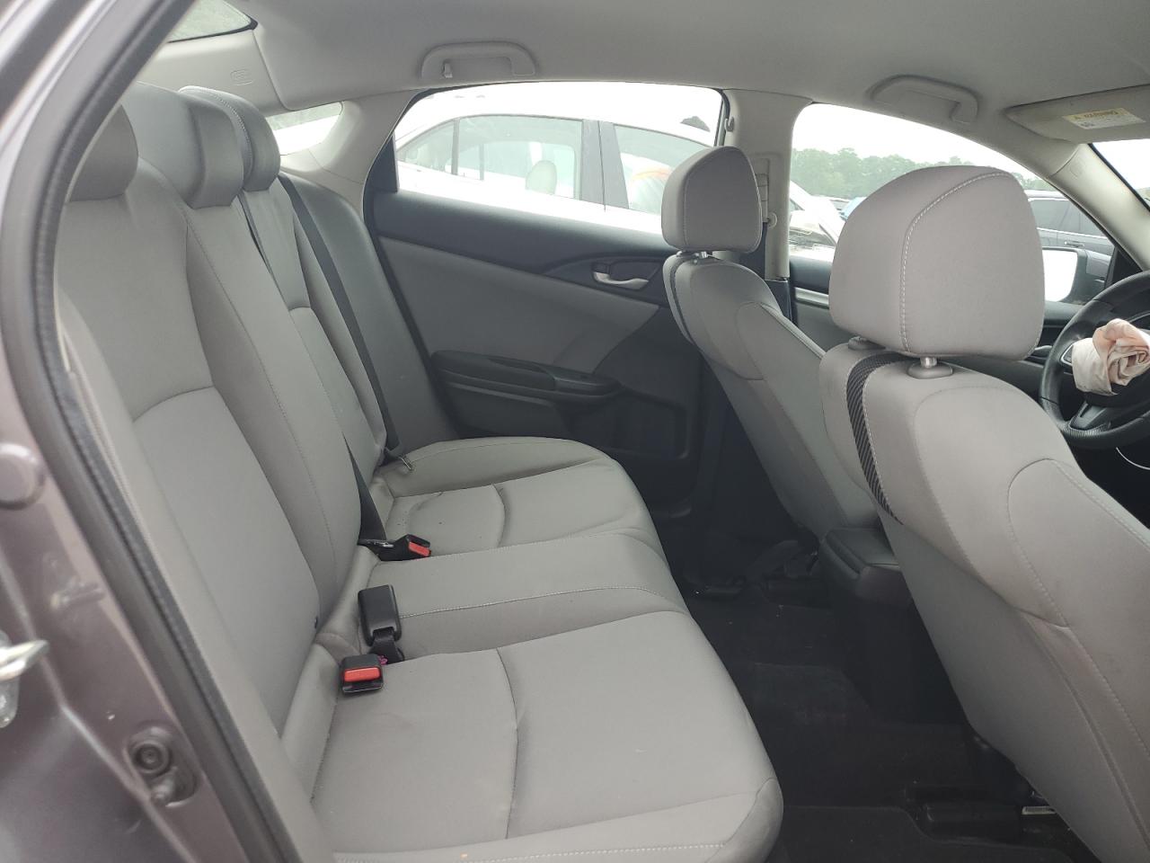 2HGFC2F53HH568834 2017 Honda Civic Lx