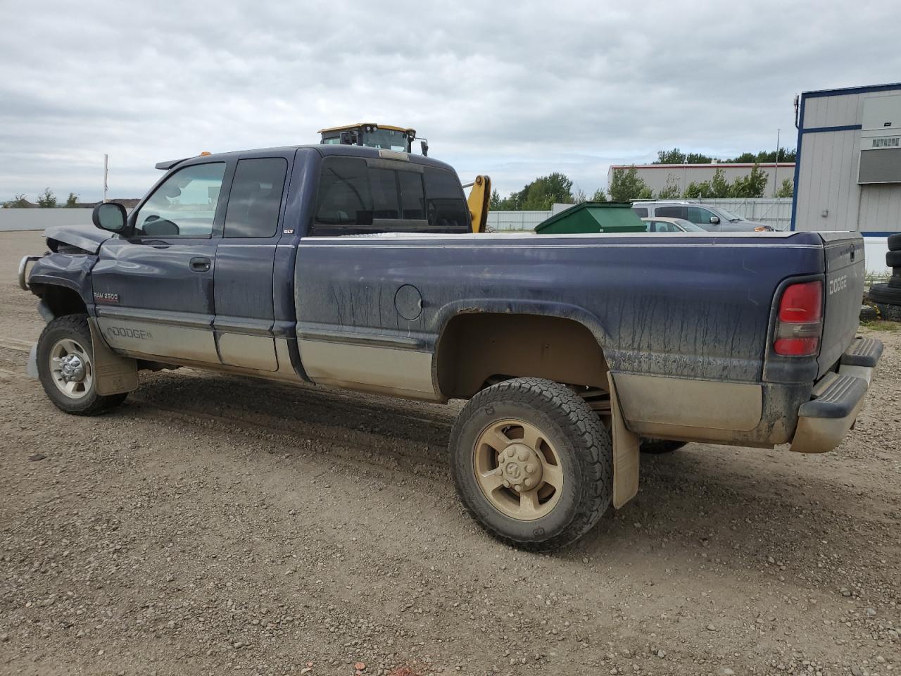 1999 Dodge Ram 2500 VIN: 1B7KF2368XJ511110 Lot: 68945174