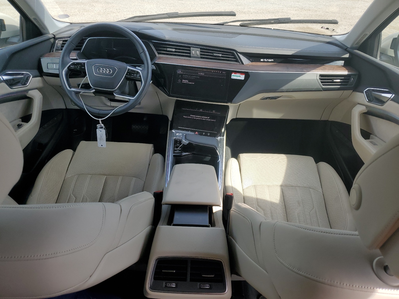 WA1VAAGE0KB021586 2019 Audi E-Tron Prestige