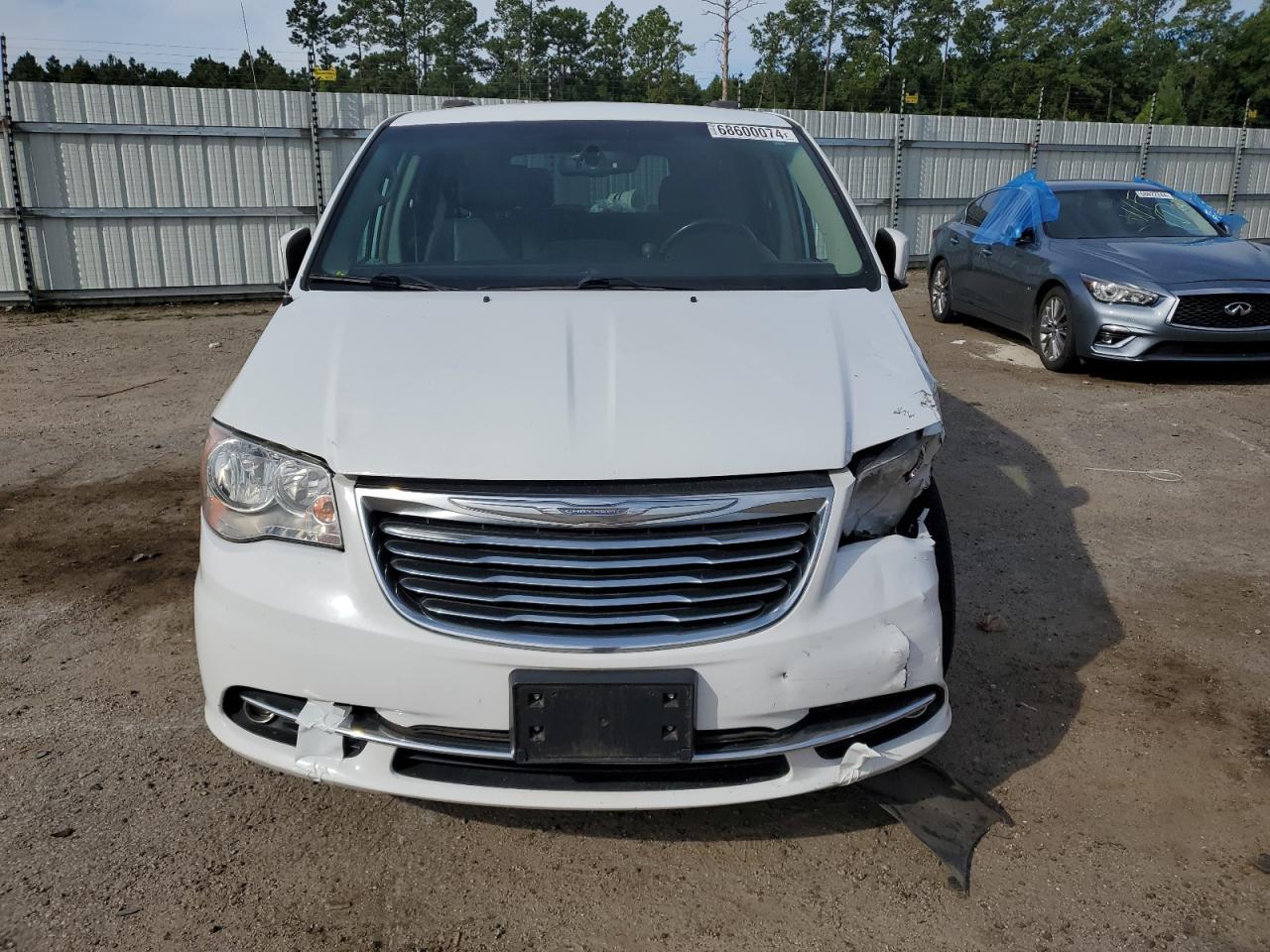 2016 Chrysler Town & Country Touring VIN: 2C4RC1BG8GR186465 Lot: 68600074