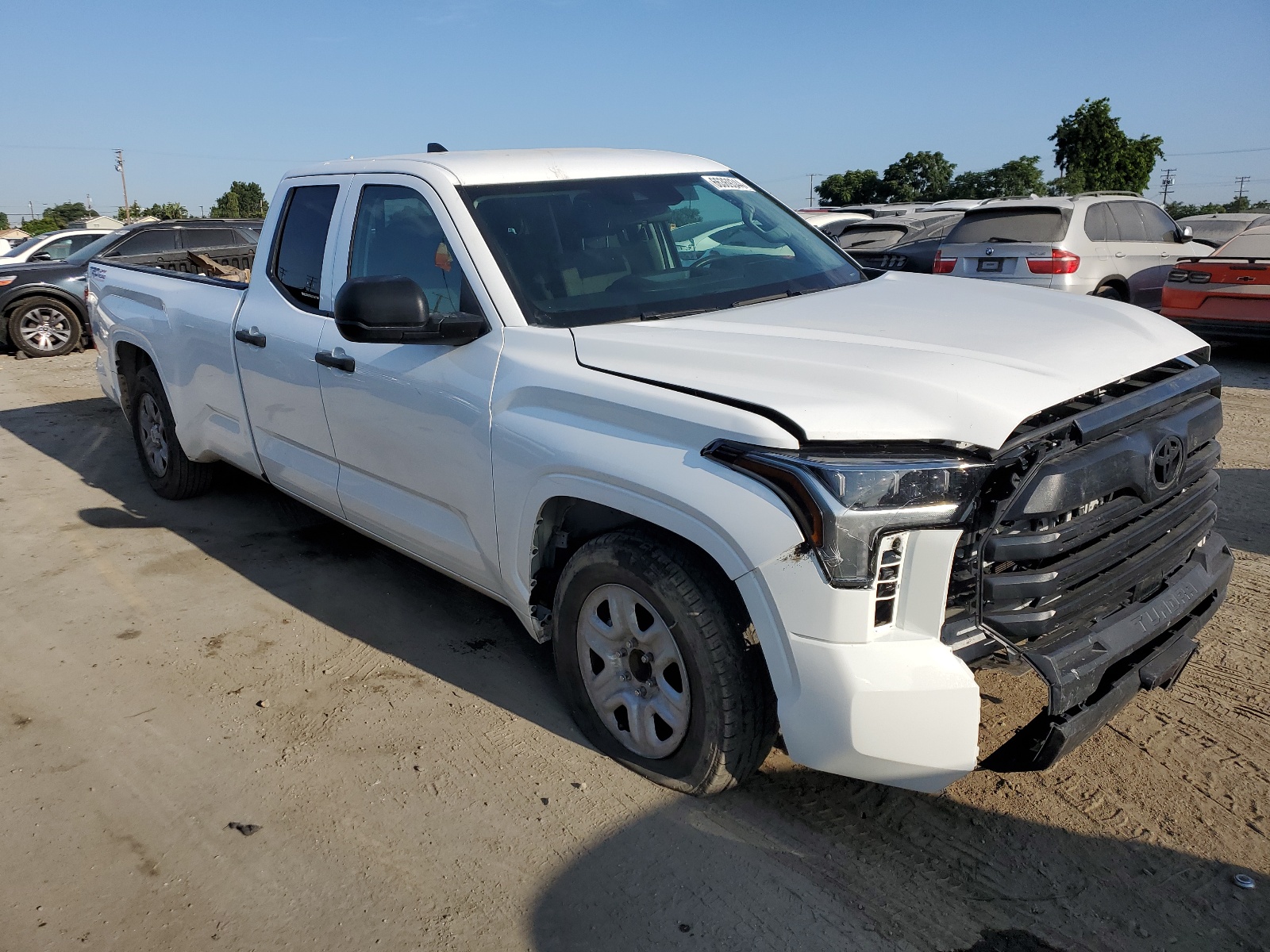 2022 Toyota Tundra Double Cab Sr vin: 5TFKB5CD8NX001040