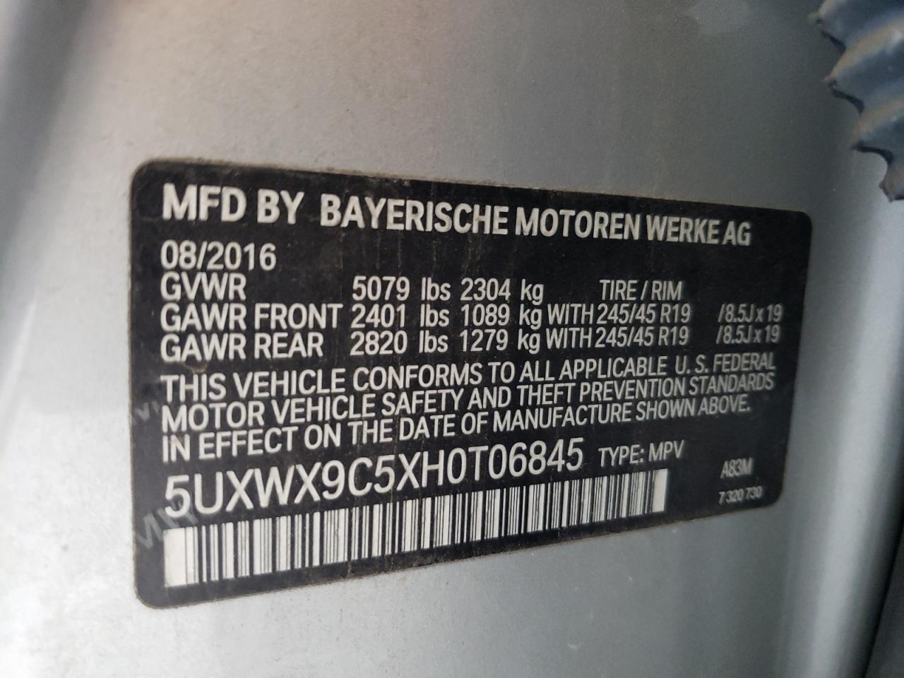 5UXWX9C5XH0T06845 2017 BMW X3 xDrive28I