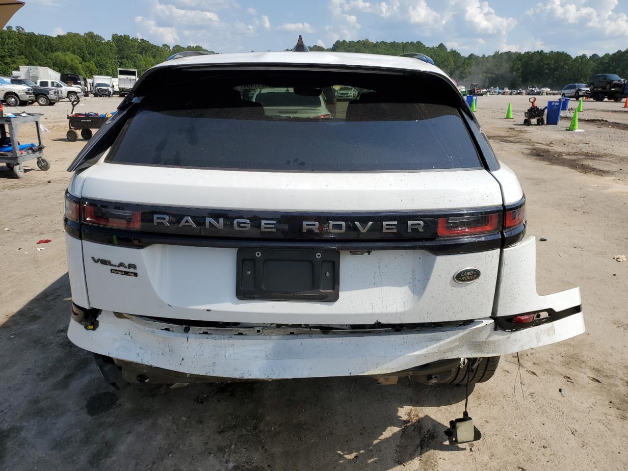 2018 Land Rover Range Rover Velar R-Dynamic Se VIN: SALYL2RX5JA773637 Lot: 66217404