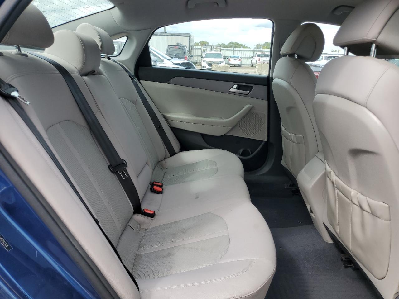 2015 Hyundai Sonata - Image 10