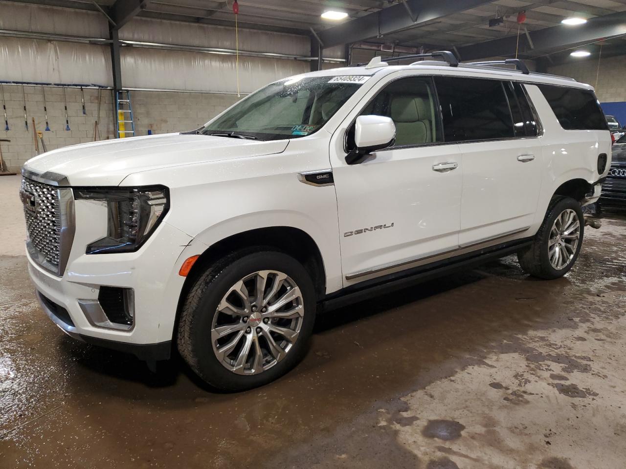 2022 GMC Yukon - Image 1