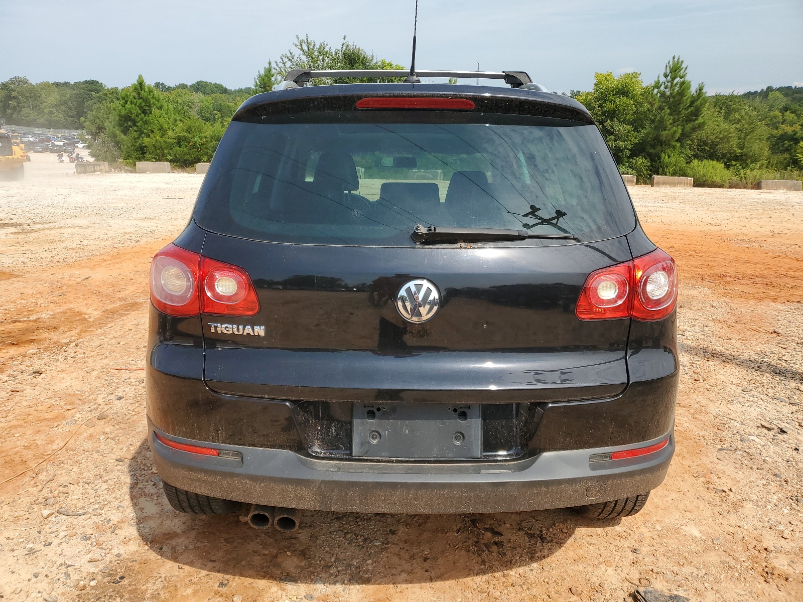 WVGAV7AX8BW547989 2011 Volkswagen Tiguan S