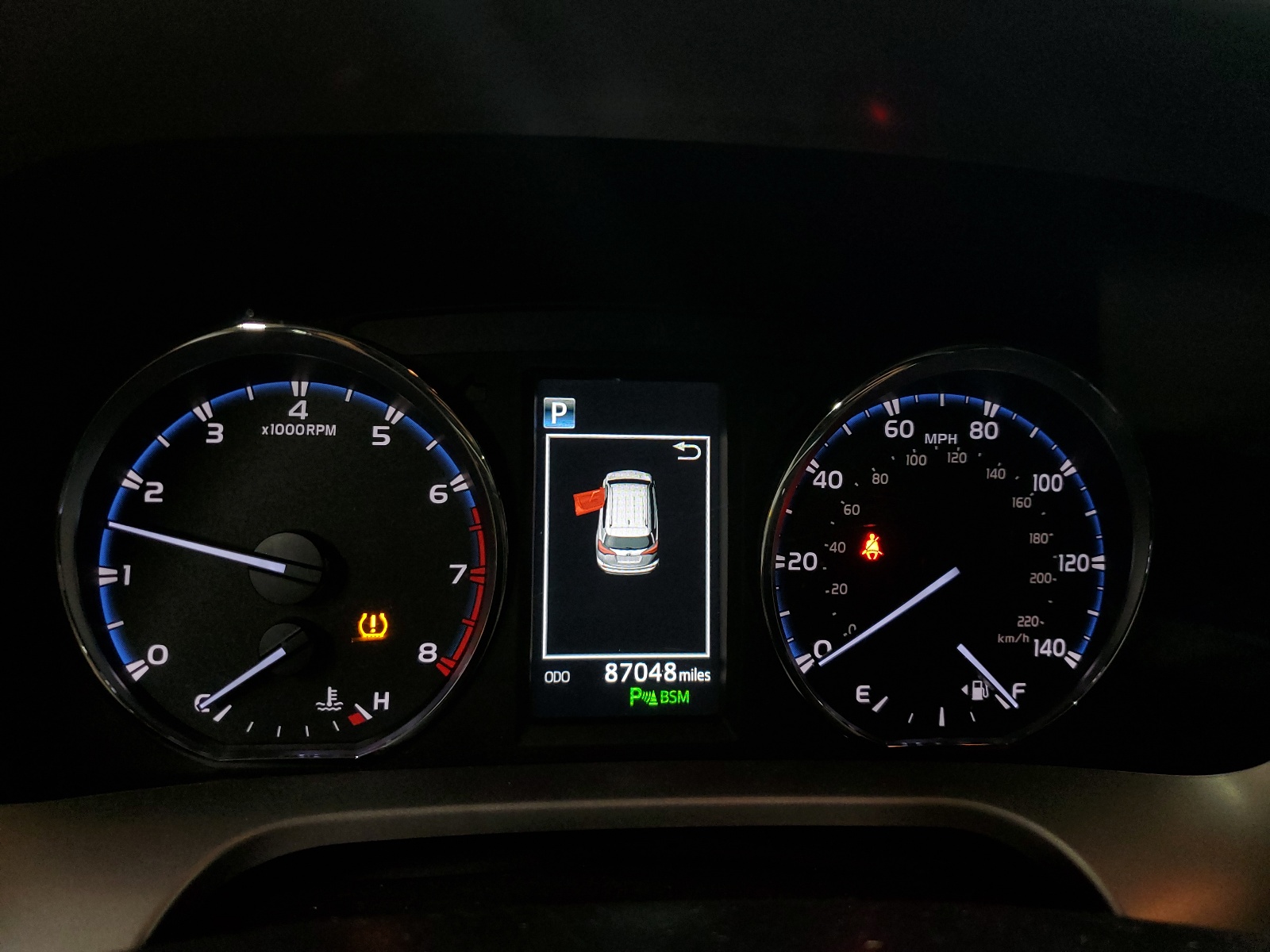 JTMYFREV2HJ117482 2017 Toyota Rav4 Limited