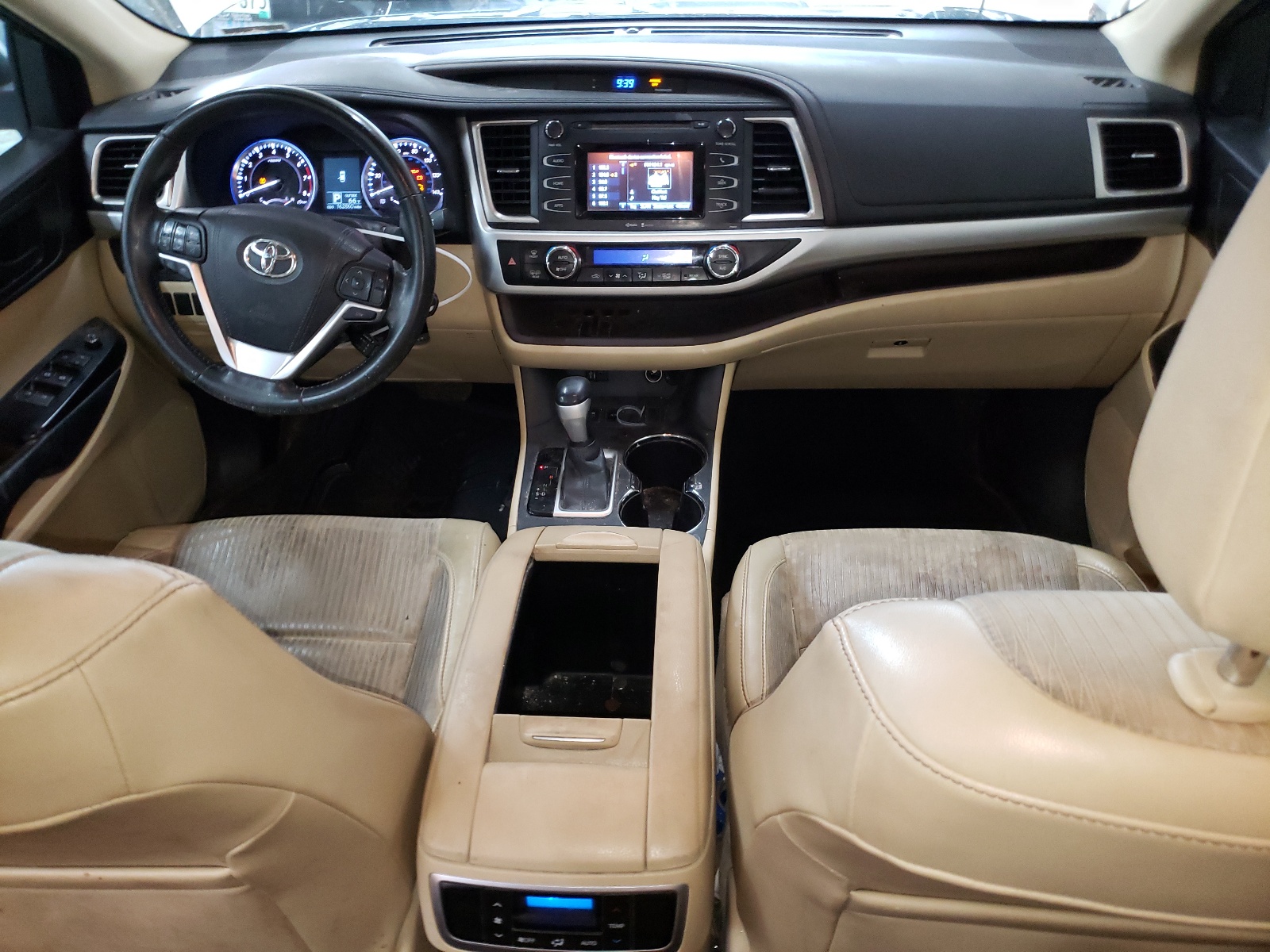 5TDZKRFH6FS098749 2015 Toyota Highlander Le