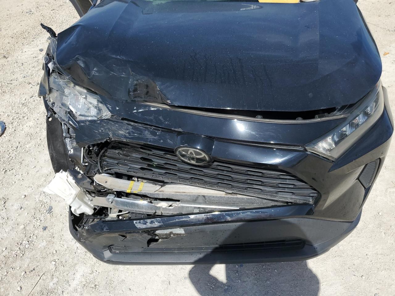 2020 Toyota Rav4 Le VIN: 2T3K1RFV2LC039204 Lot: 67862434