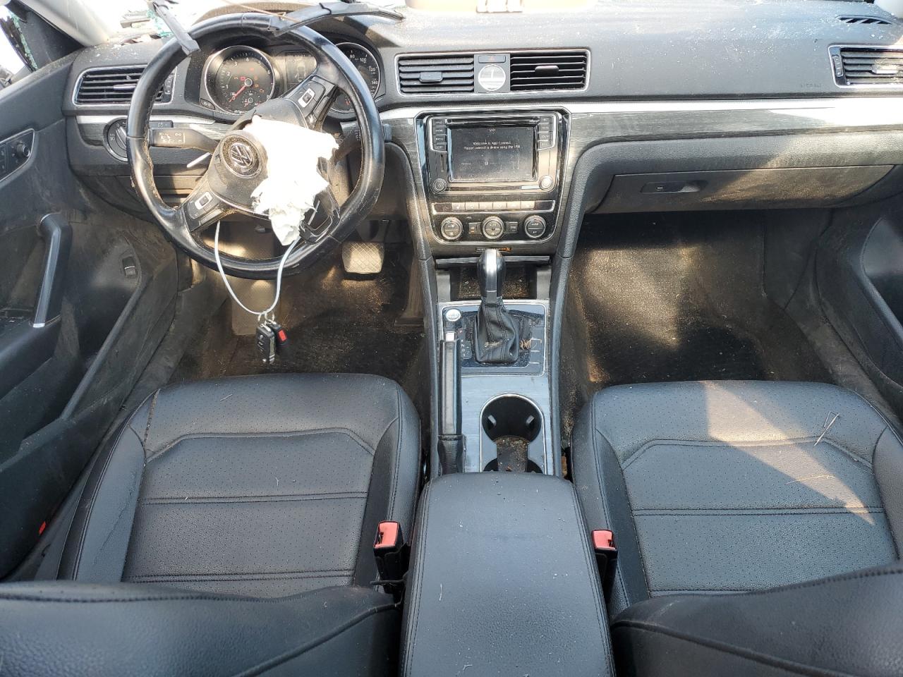 2017 Volkswagen Passat Se VIN: 1VWBT7A37HC028774 Lot: 63282684