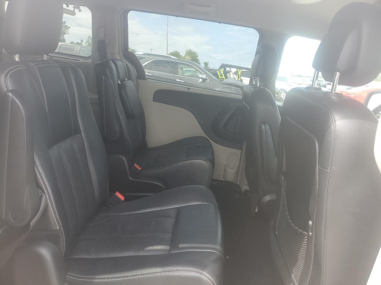 2014 Chrysler Town & Country Touring L VIN: 2C4RC1CG3ER133202 Lot: 66155994