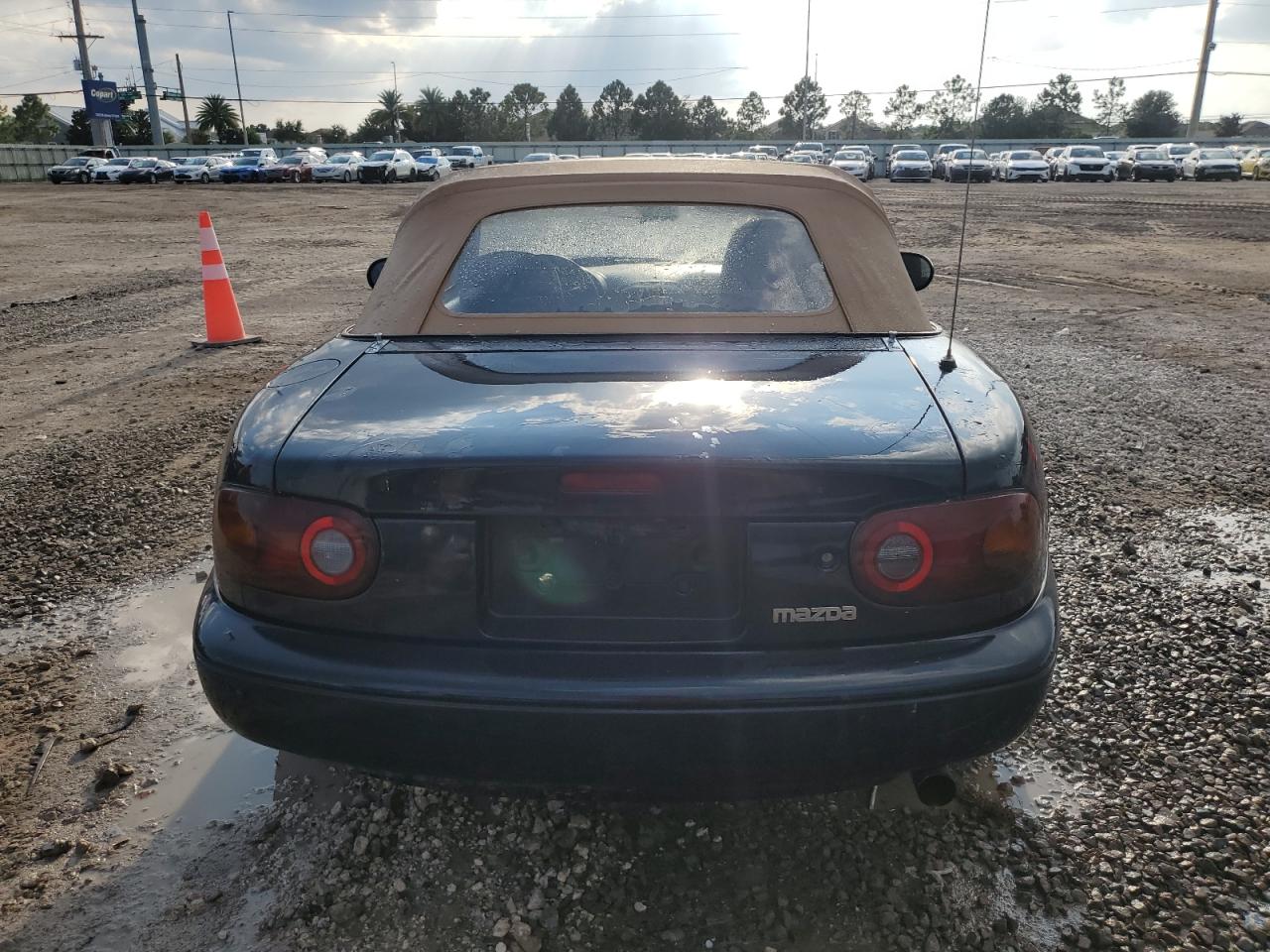 JM1NA3531V0727288 1997 Mazda Mx-5 Miata