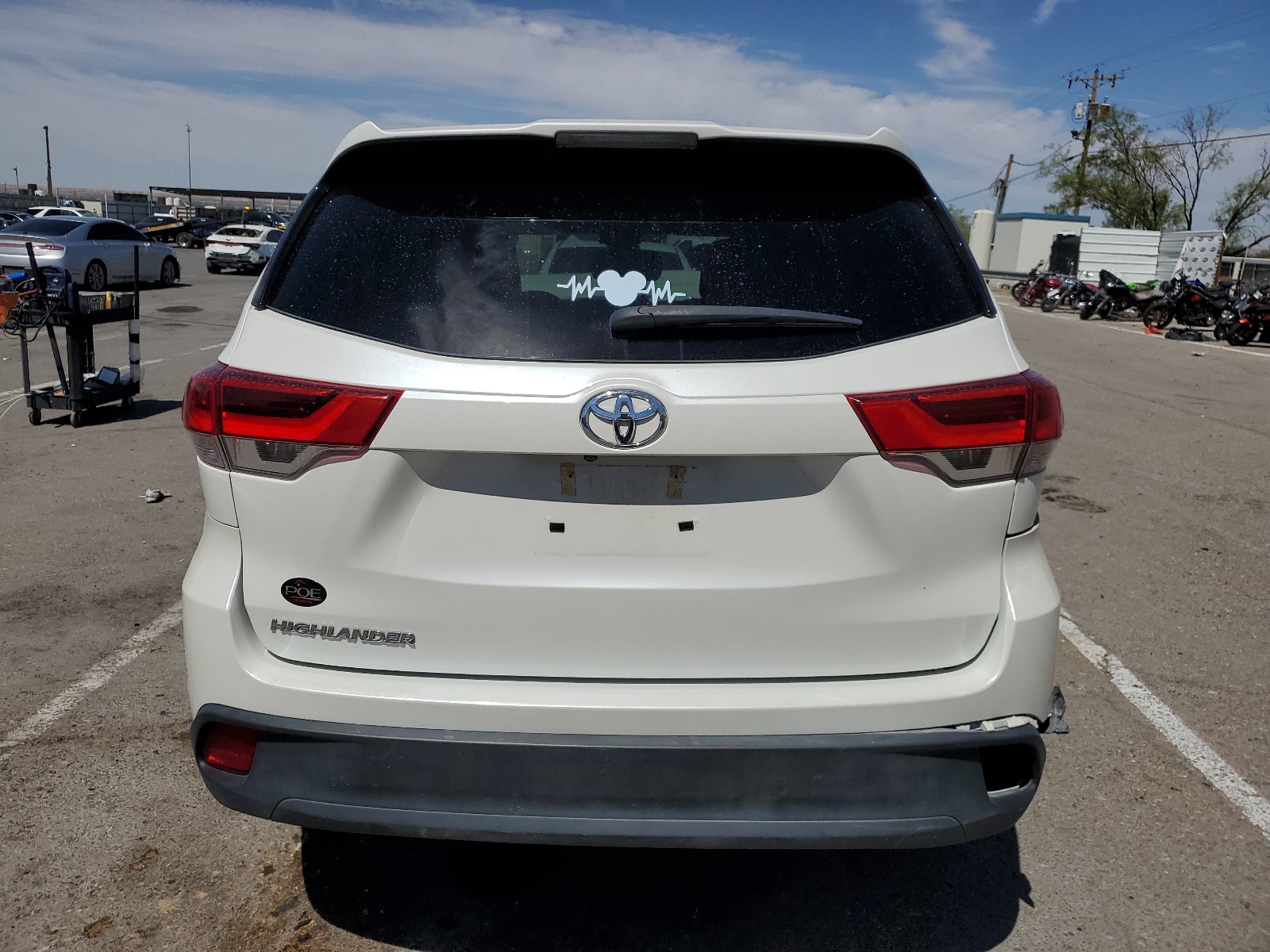 5TDZARFH1KS054462 2019 Toyota Highlander Le