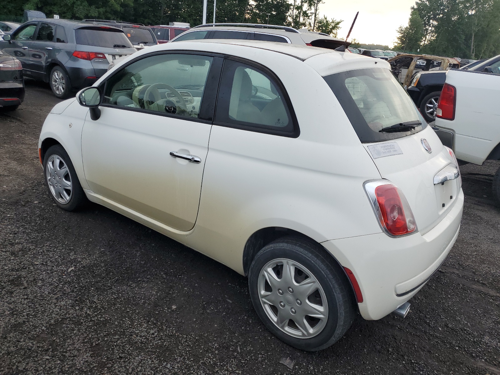 2015 Fiat 500 Pop vin: 3C3CFFAR2FT528215