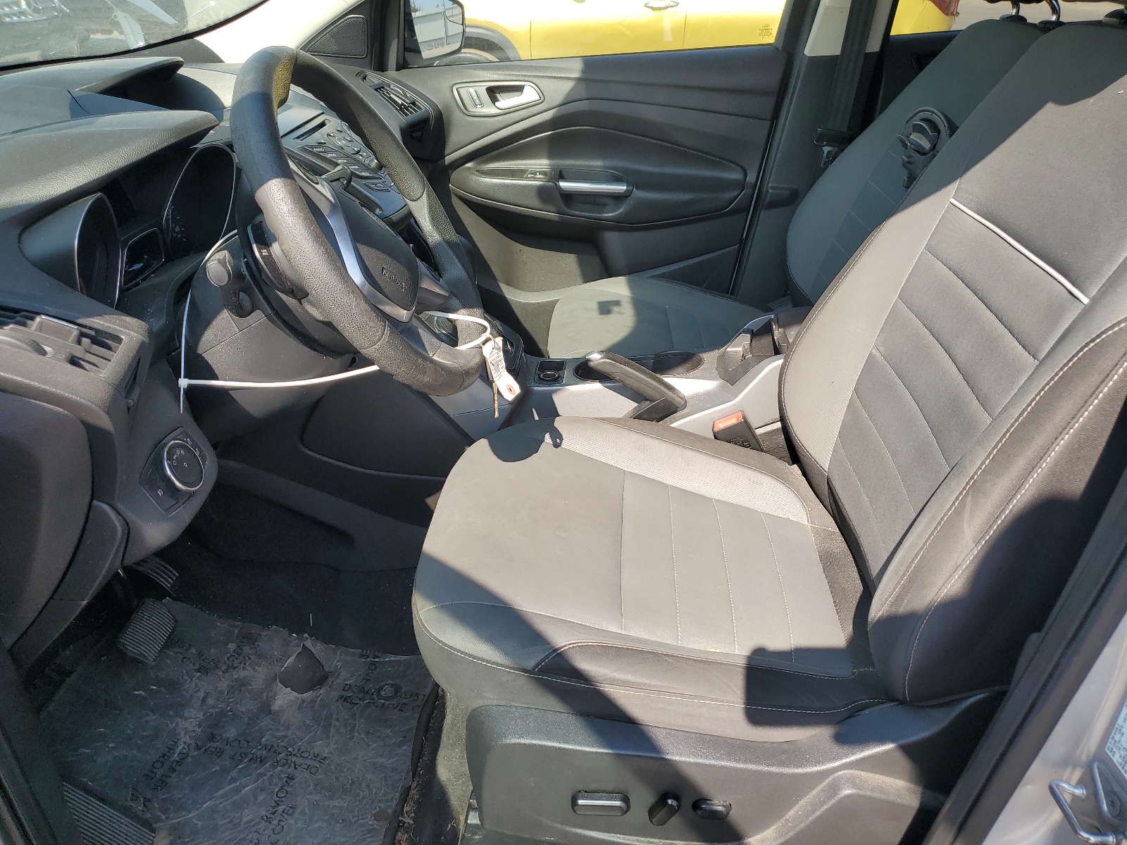 1FMCU0G76FUA61368 2015 Ford Escape Se