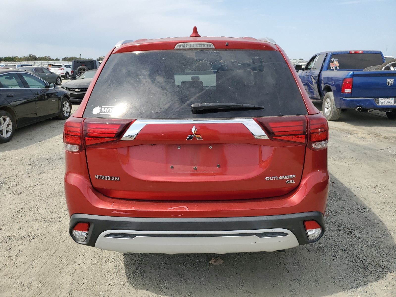 JA4AZ3A32KZ038455 2019 Mitsubishi Outlander Se