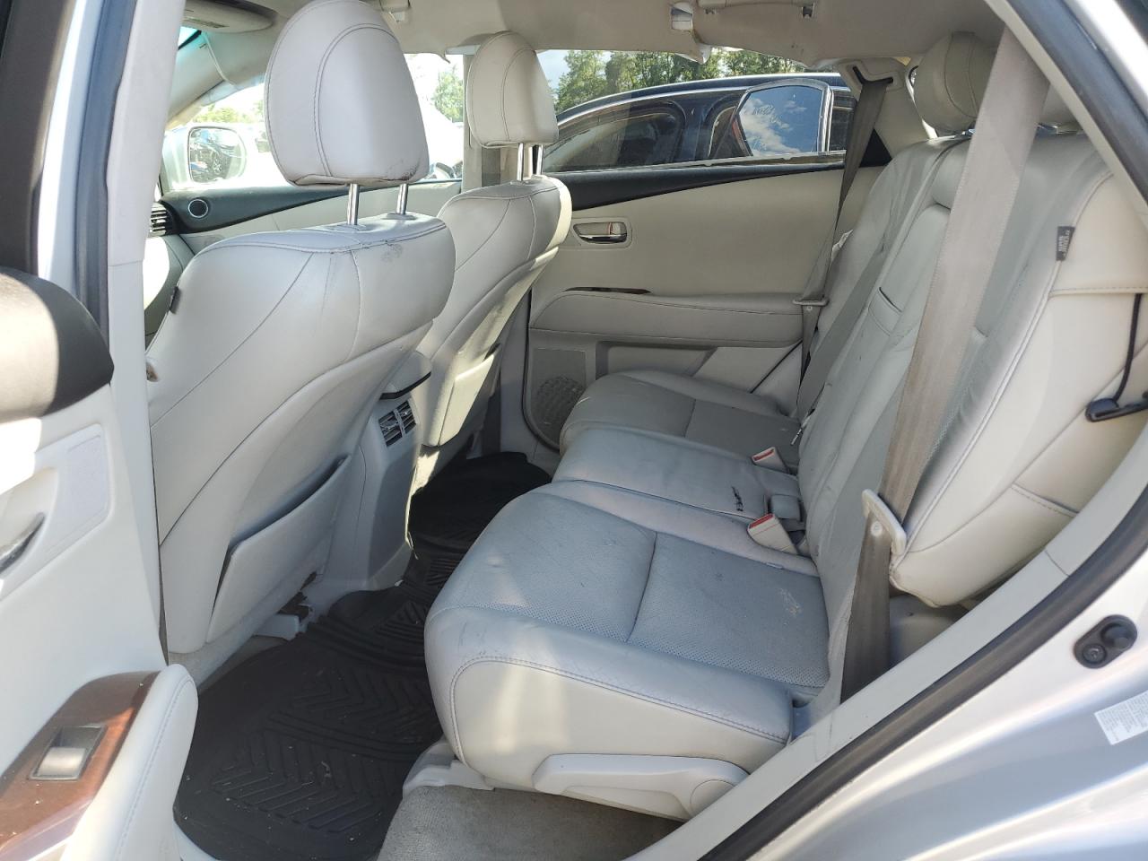 2012 Lexus RX - Image 11