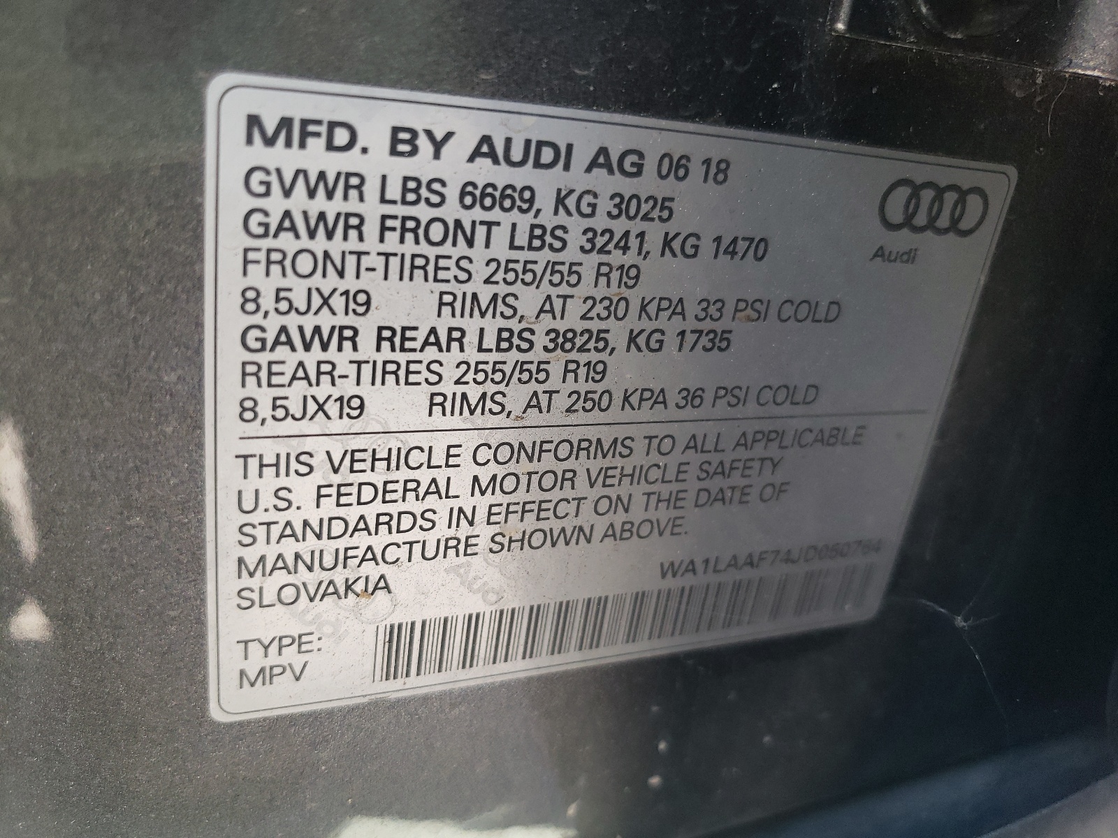 WA1LAAF74JD050764 2018 Audi Q7 Premium Plus