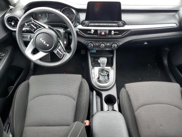  KIA FORTE 2022 Biały
