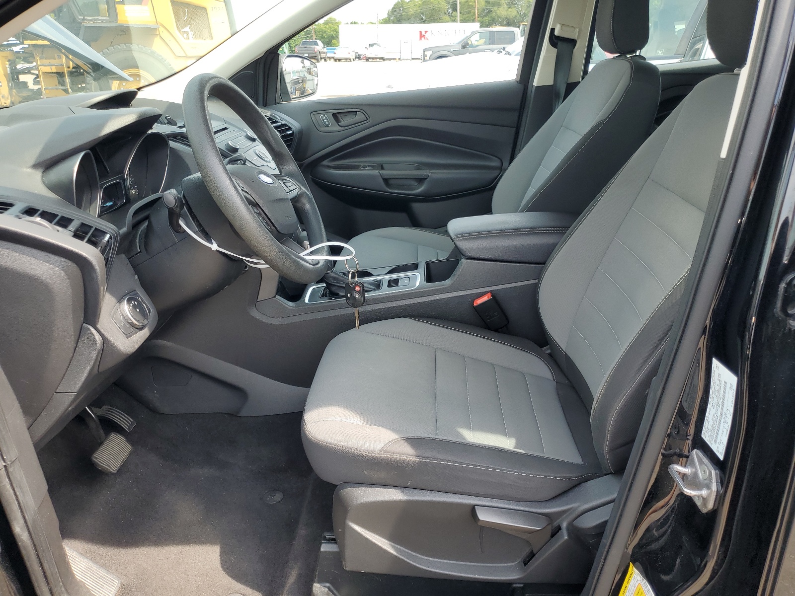 1FMCU0F73JUD04709 2018 Ford Escape S
