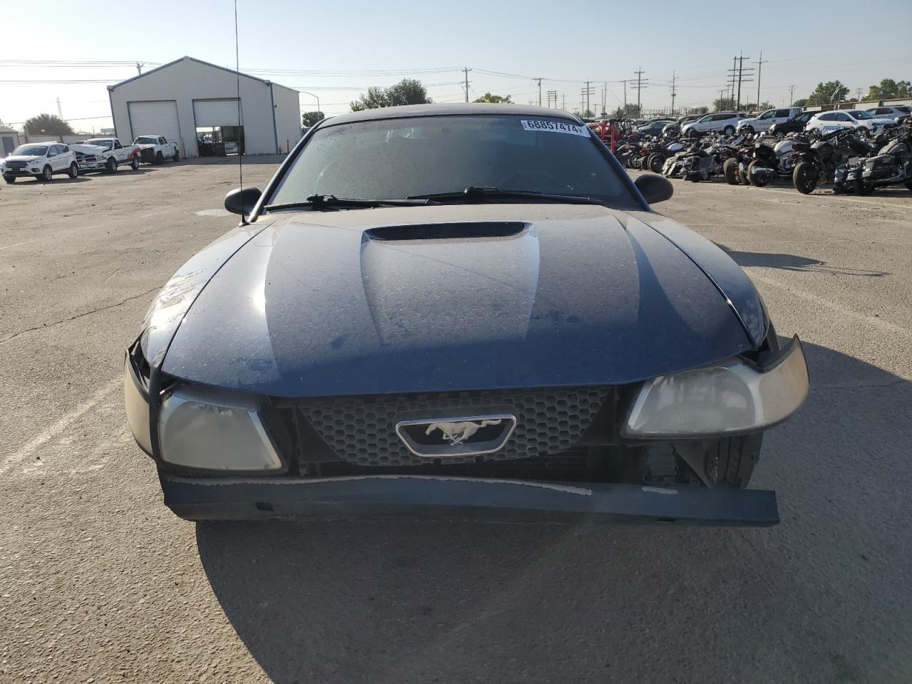 1FAFP404XYF142371 2000 Ford Mustang