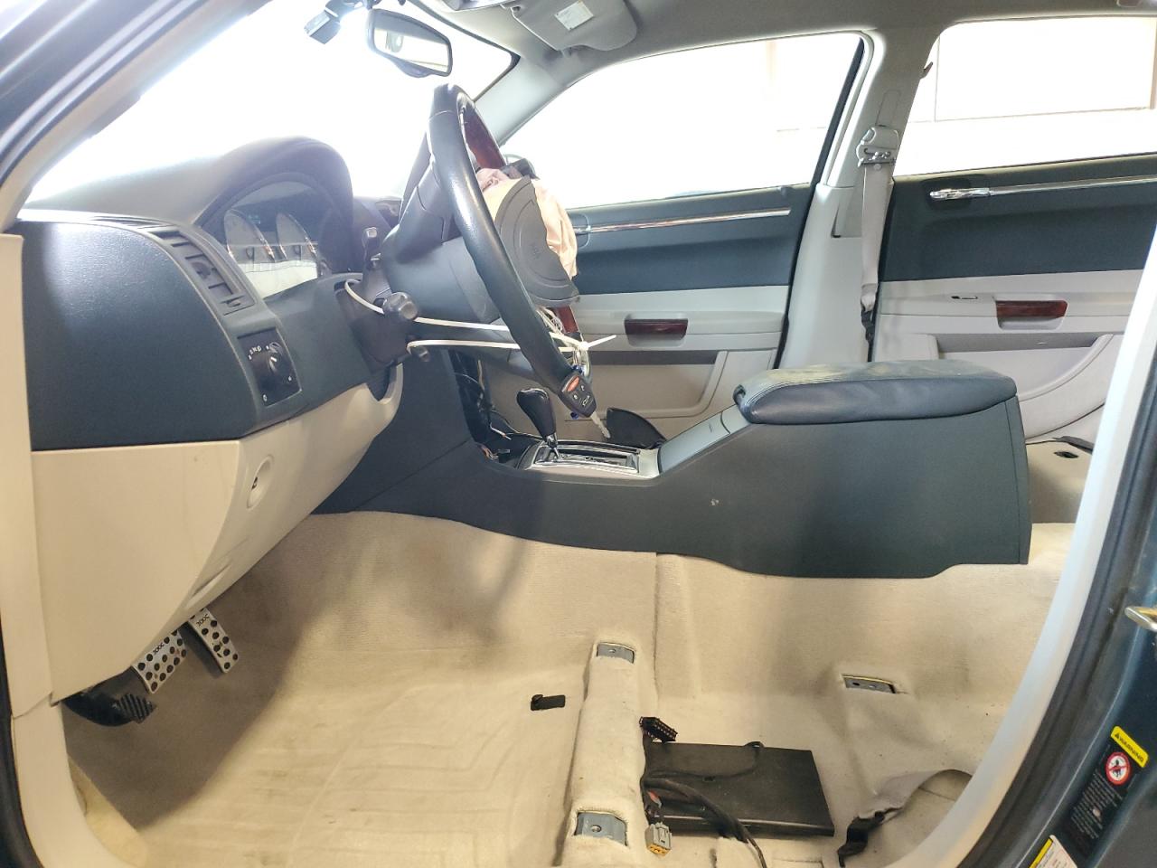 2005 Chrysler 300C VIN: 2C3AA63H45H522692 Lot: 65629244