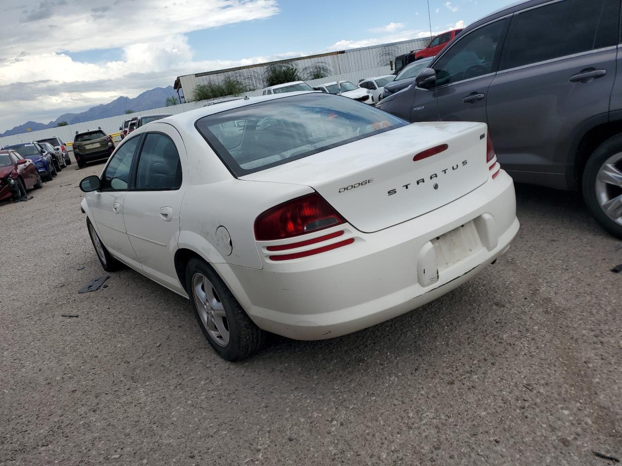 2005 Dodge Stratus Sxt VIN: 1B3EL46R95N560685 Lot: 68546414