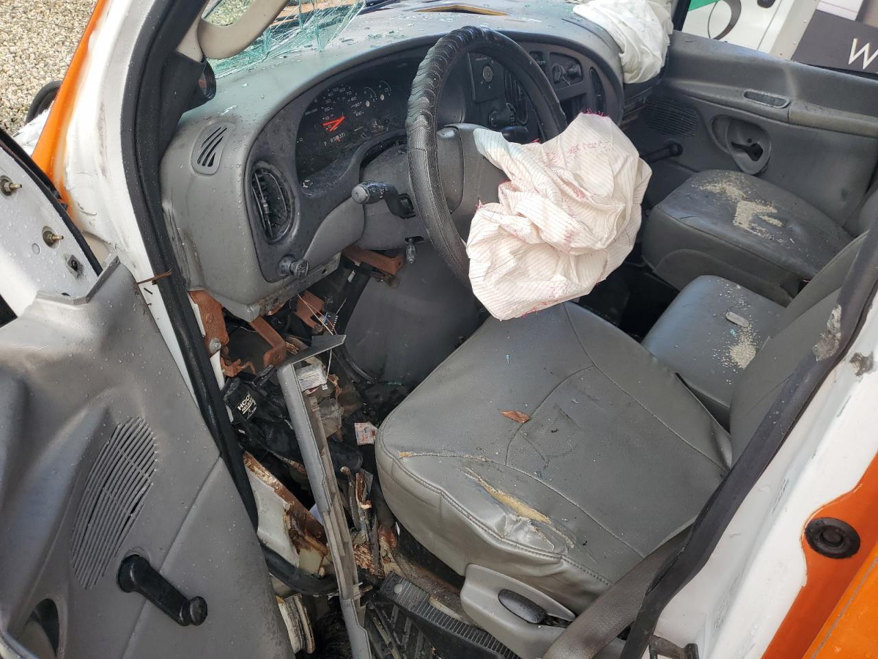 2007 Ford Econoline E450 Super Duty Cutaway Van VIN: 1FDXE45S07DB18307 Lot: 63977254