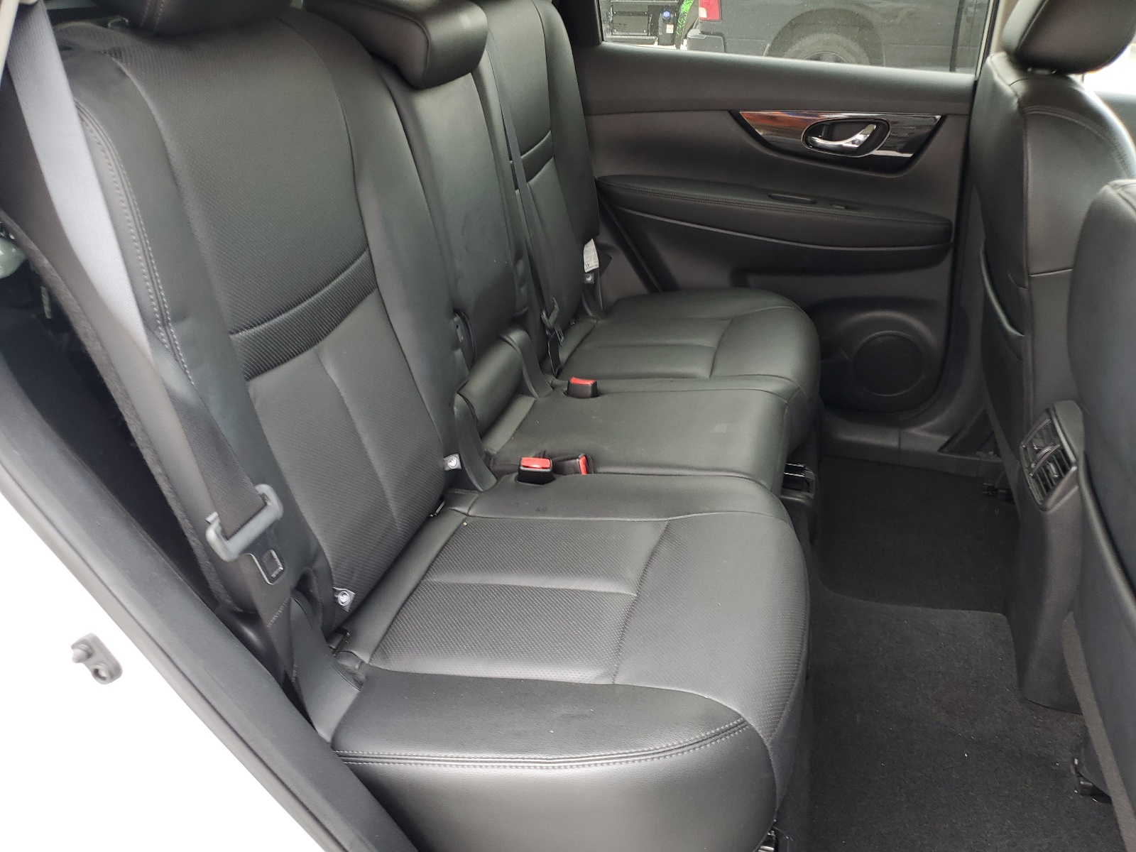 5N1AT2MT6KC809396 2019 Nissan Rogue S