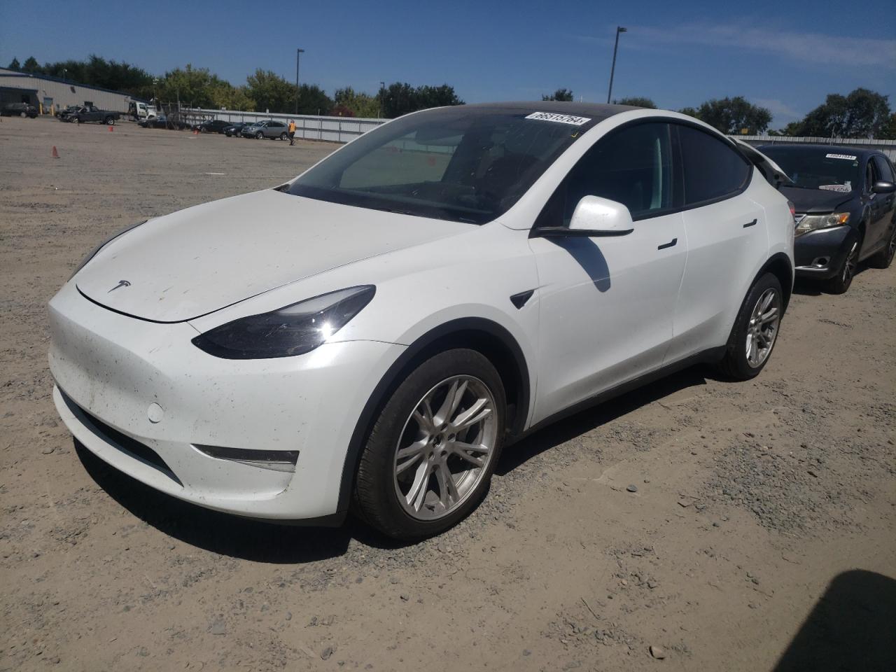 7SAYGDEE3PF638767 2023 TESLA MODEL Y - Image 1