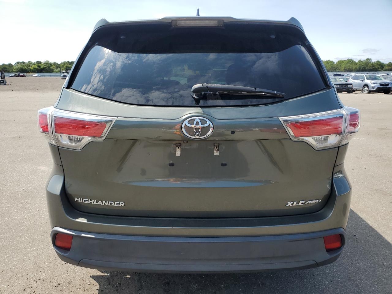 5TDJKRFH4GS259050 2016 Toyota Highlander Xle