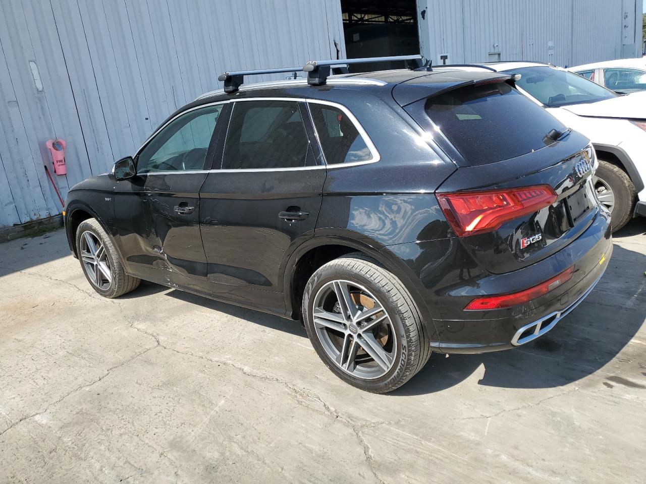 WA1C4AFY2J2048409 2018 AUDI SQ5 - Image 2