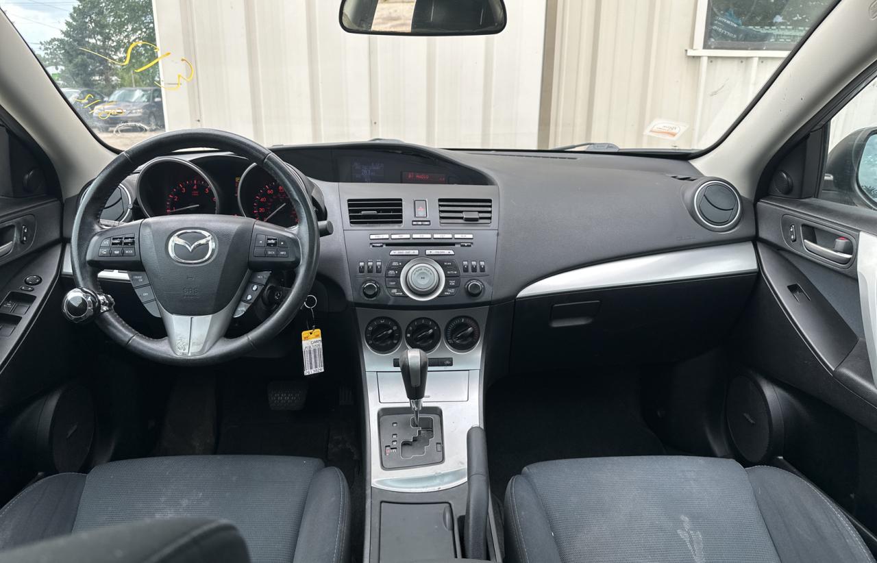 2011 Mazda 3 S VIN: JM1BL1U52B1426779 Lot: 68129554