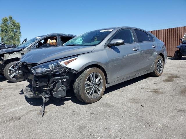 3KPF24AD4NE429055 Kia Forte FE