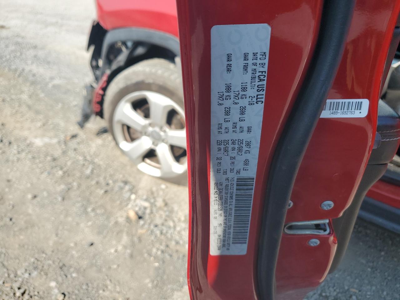 2018 Jeep Compass Latitude VIN: 3C4NJDBB0JT331528 Lot: 65015614