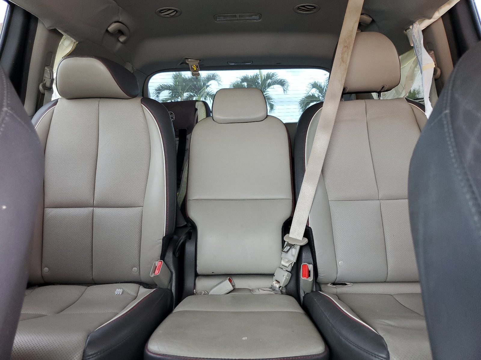 KNDMB5C16J6346095 2018 Kia Sedona Lx