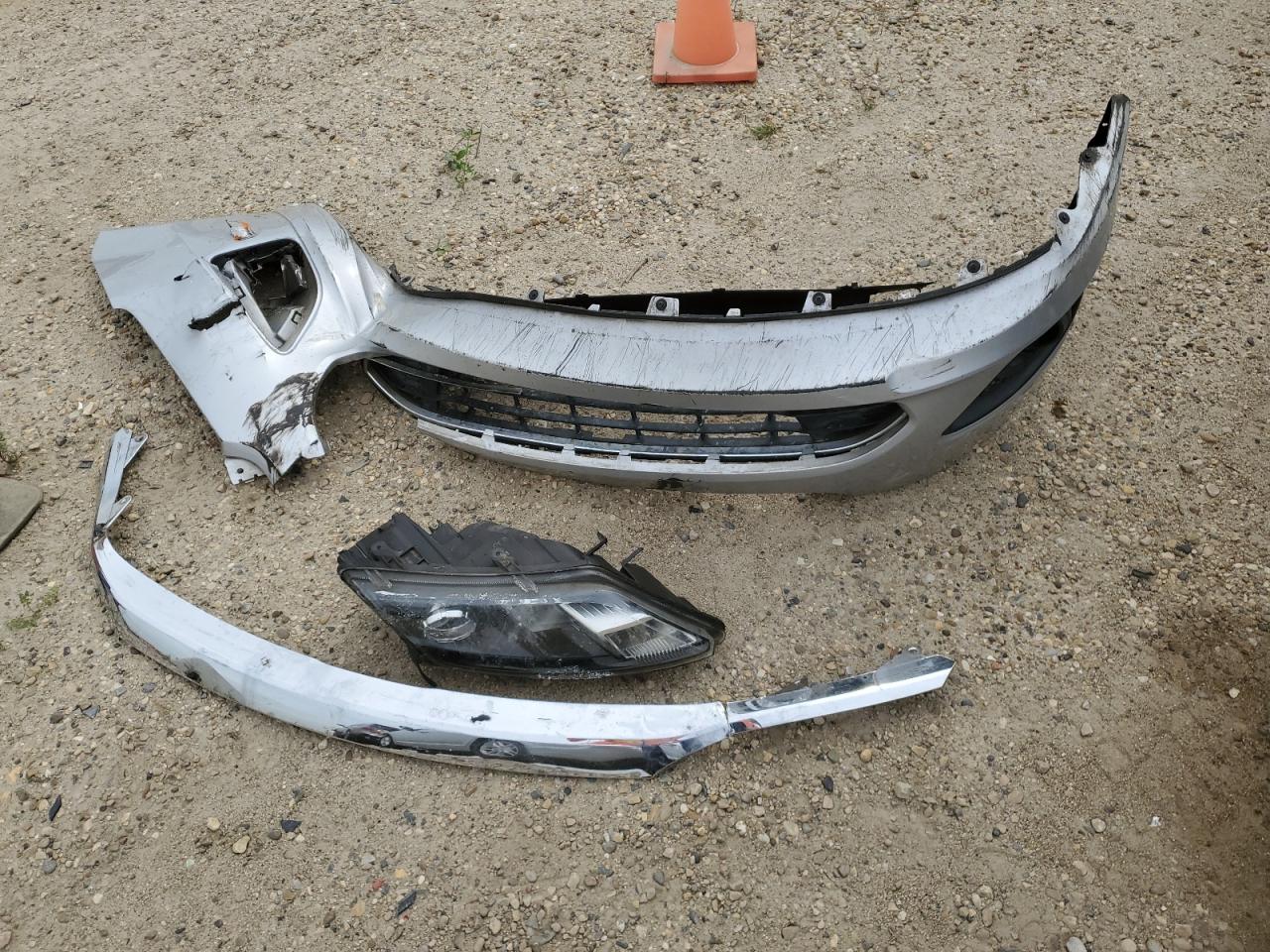 2010 Ford Fusion S VIN: 3FAHP0GA0AR263870 Lot: 69216024