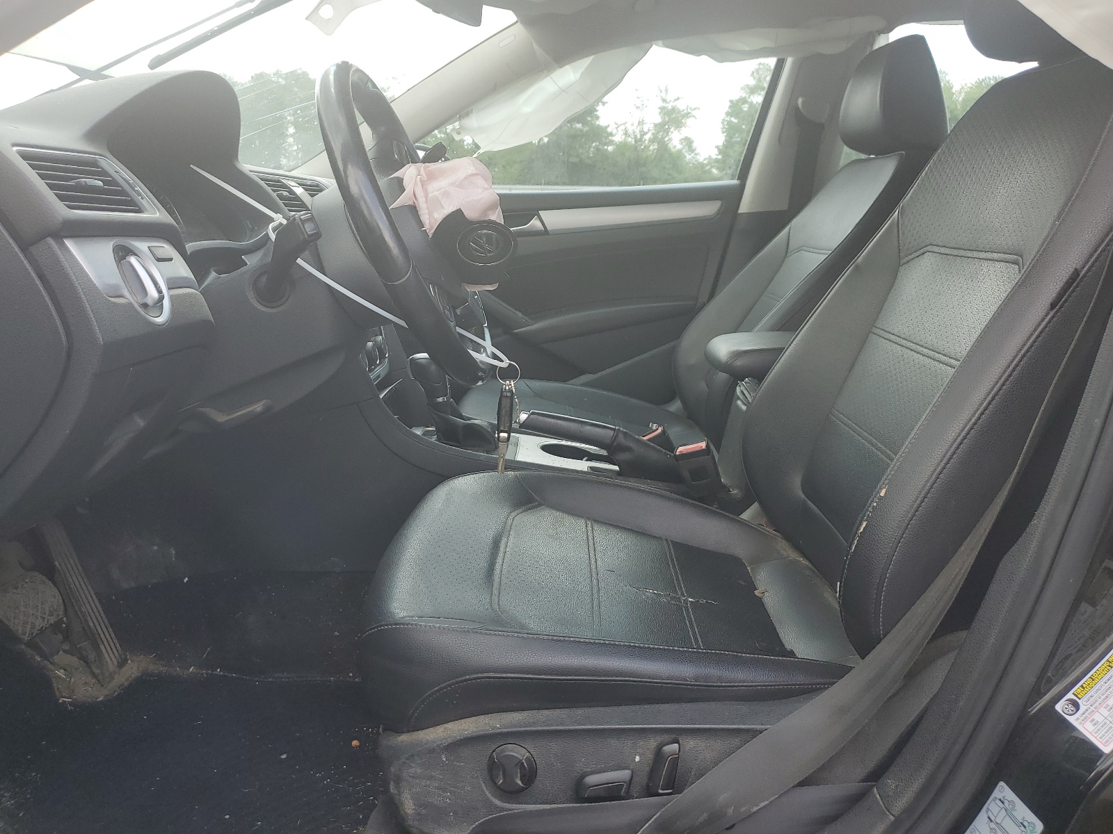 1VWBP7A38DC127425 2013 Volkswagen Passat Se