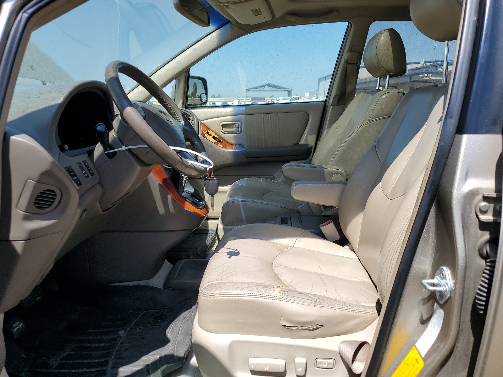 JT6HF10U1Y0156156 2000 Lexus Rx 300