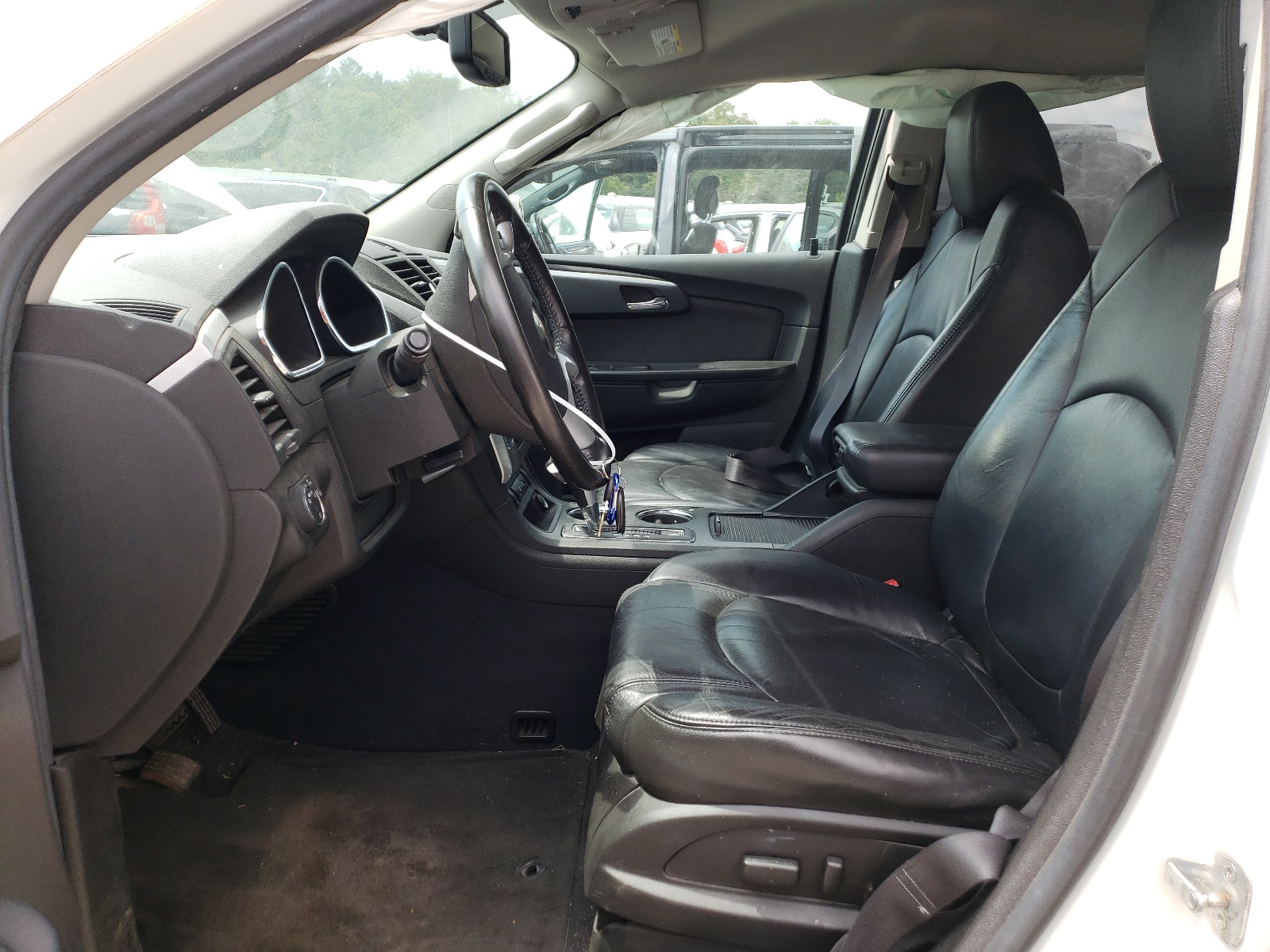 1GNKRJED0BJ152395 2011 Chevrolet Traverse Lt