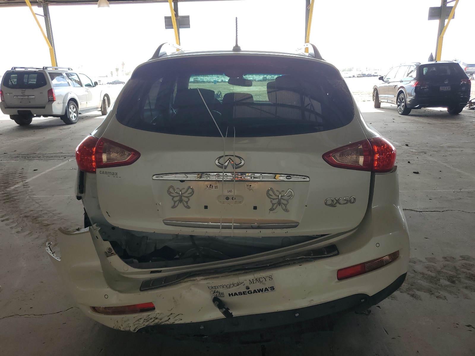 JN1BJ0RR1GM263322 2016 Infiniti Qx50